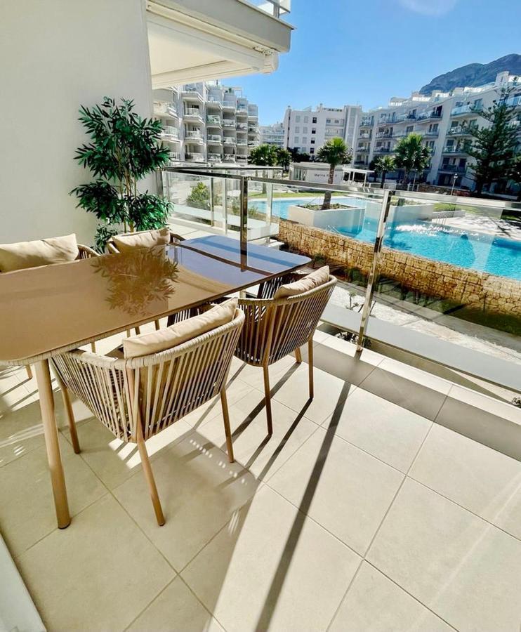 Marina Real 82 By Homeprive Denia Bagian luar foto