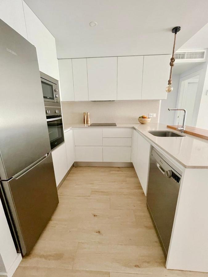 Marina Real 82 By Homeprive Denia Bagian luar foto