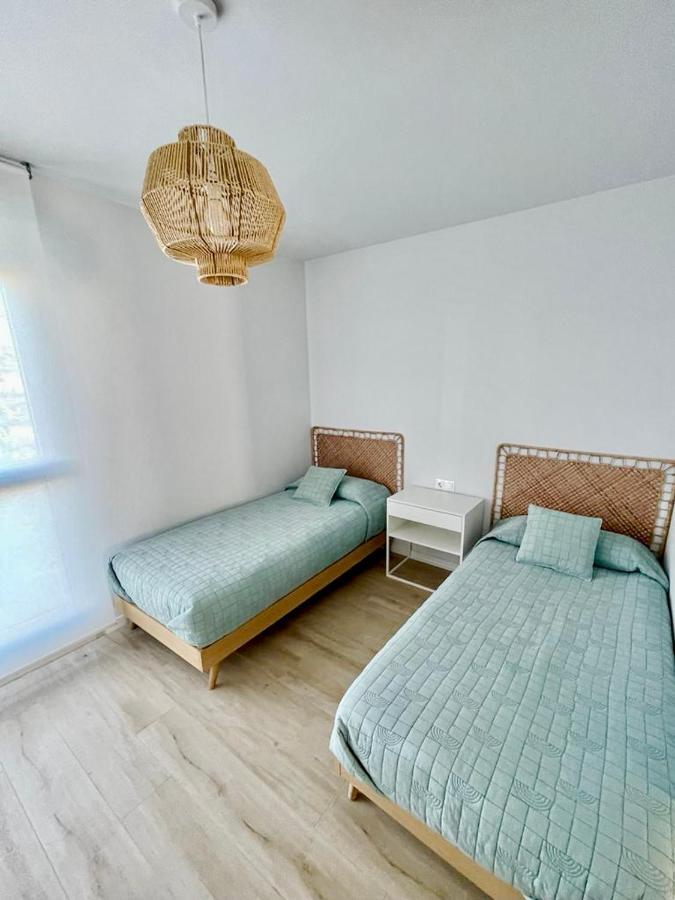 Marina Real 82 By Homeprive Denia Bagian luar foto
