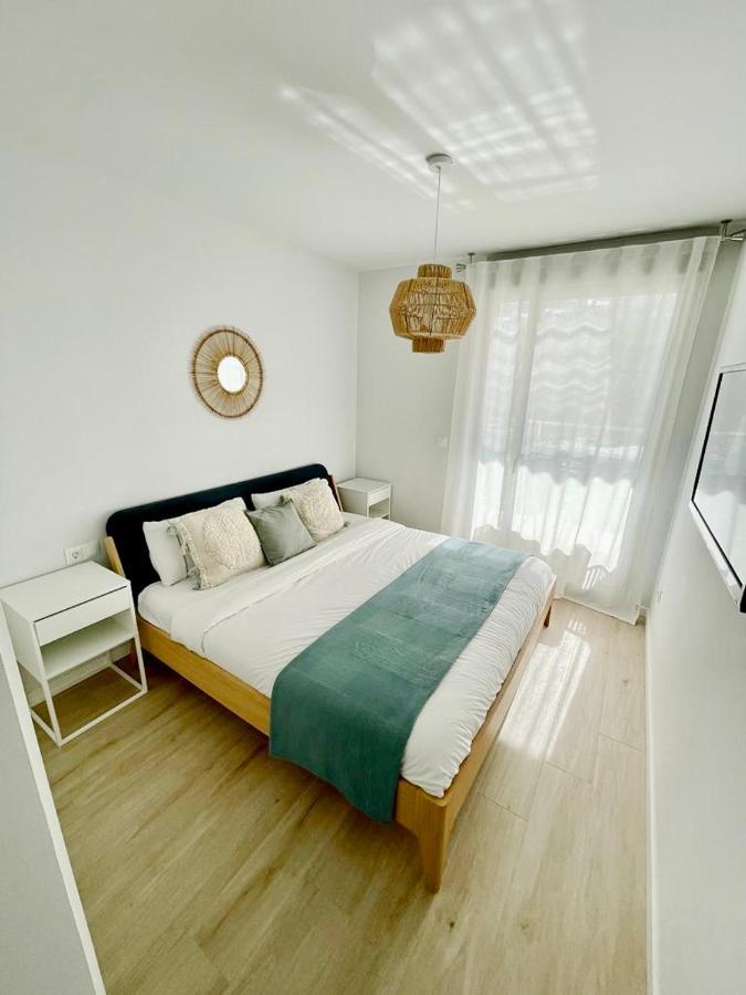 Marina Real 82 By Homeprive Denia Bagian luar foto